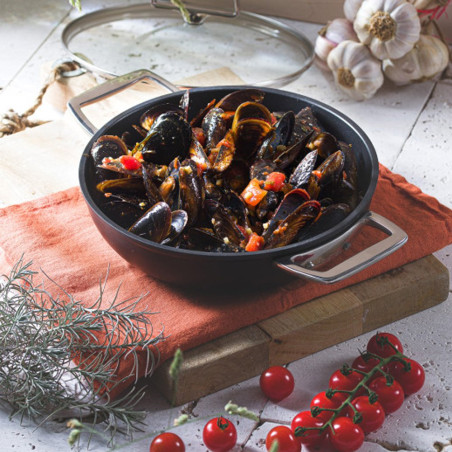 Sauteuse Castel'Pro® Ø 24 cm  en aluminium - Avec couvercle et 2 anses rivetées