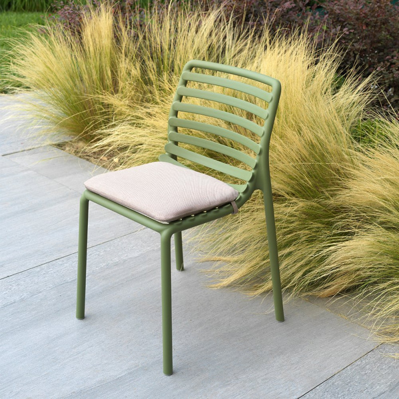 Chaise DOGA en fibre de verre empilable - Agave