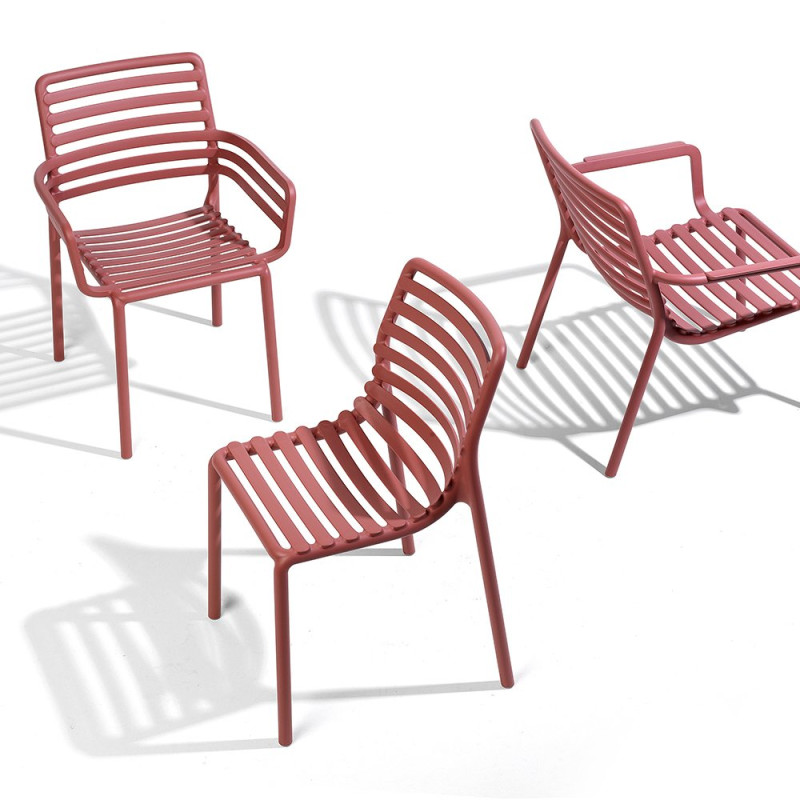 Chaise DOGA en fibre de verre empilable - Marsala