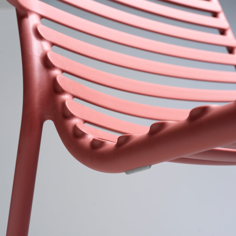 Fauteuil Relax DOGA en fibre de verre empilable - Marsala