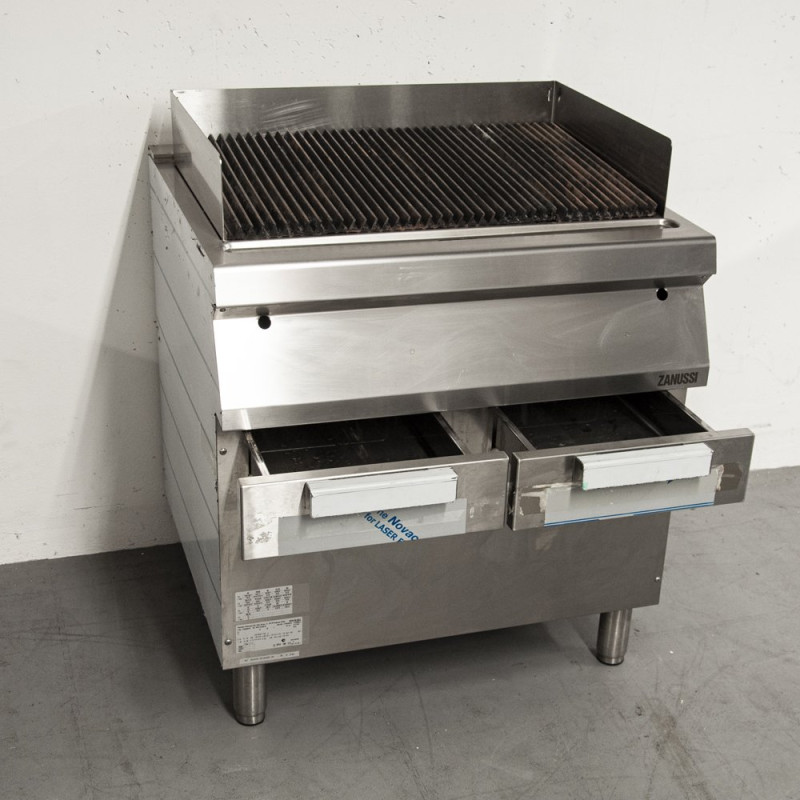 Grillade gaz sur soubassement