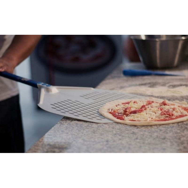 Pelle à pizza carrée - aluminium perforée manche 60 cm - 33x33 cm